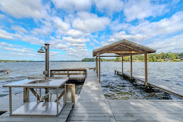 3842 Edgewater Drive, Tallahassee, FL 32310