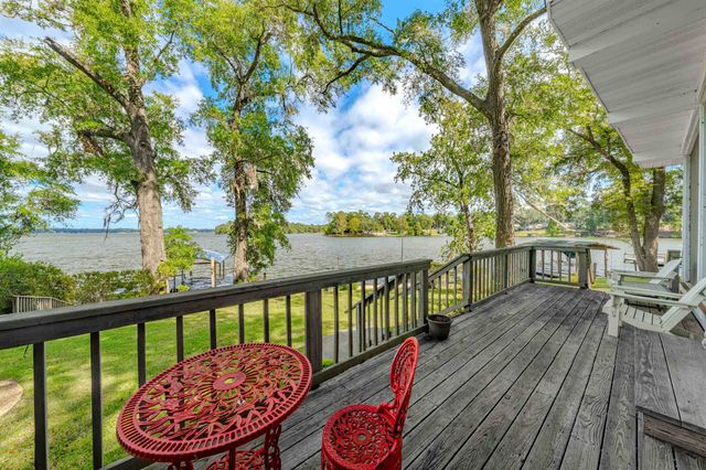 3842 Edgewater Drive, Tallahassee, FL 32310