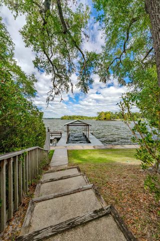 3842 Edgewater Drive, Tallahassee, FL 32310