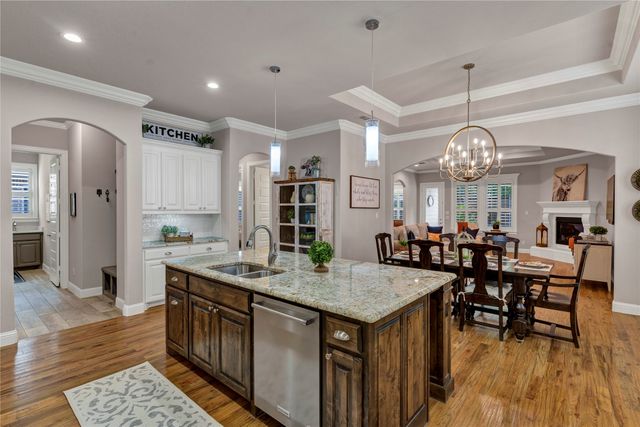 321 Arrowhead Pass, Keller, TX 76248