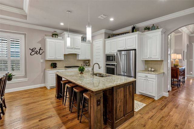 321 Arrowhead Pass, Keller, TX 76248