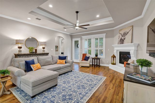 321 Arrowhead Pass, Keller, TX 76248