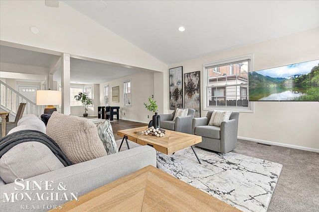 412 Manor Street, Grosse Pointe Farms, MI 48236