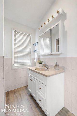 412 Manor Street, Grosse Pointe Farms, MI 48236