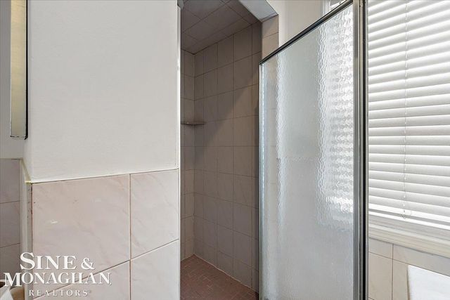 412 Manor Street, Grosse Pointe Farms, MI 48236