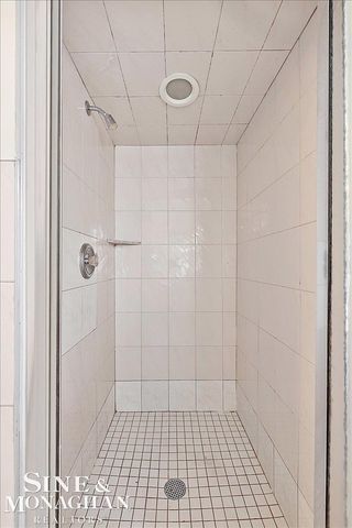 412 Manor Street, Grosse Pointe Farms, MI 48236