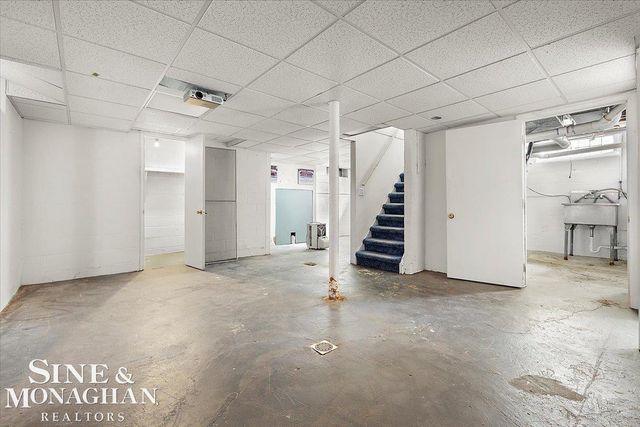 412 Manor Street, Grosse Pointe Farms, MI 48236