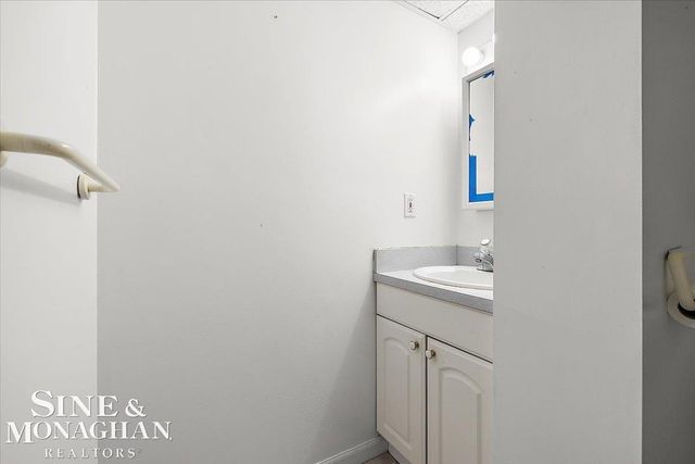 412 Manor Street, Grosse Pointe Farms, MI 48236