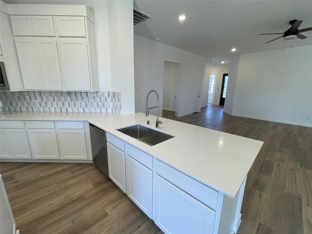 17415 Lavender Blossom Lane, Hockley, TX 77447