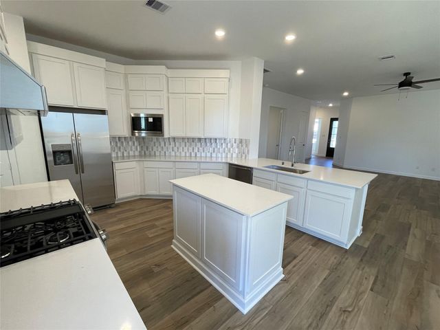 17415 Lavender Blossom Lane, Hockley, TX 77447