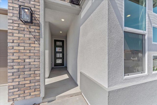 3247 Woody Way, Hollister, CA 95023