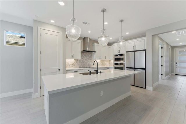 3247 Woody Way, Hollister, CA 95023