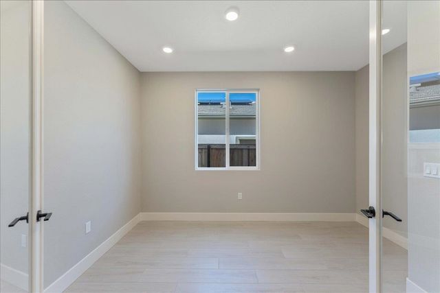 3247 Woody Way, Hollister, CA 95023