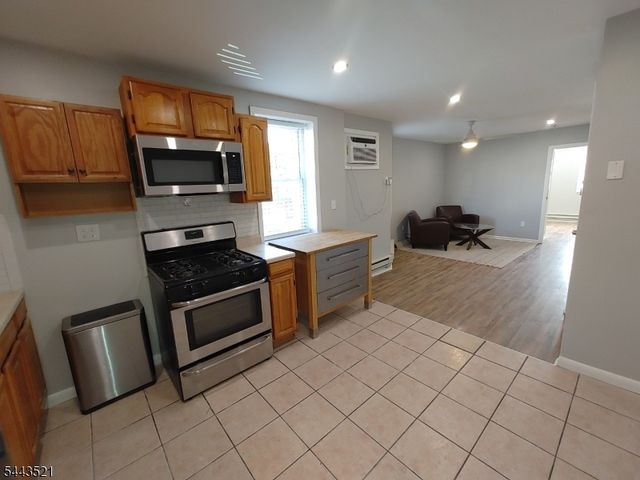 592 N 6Th St, Newark City, NJ 07107