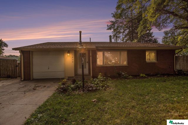 1850 E Bermuda Drive, Lincoln, NE 68506