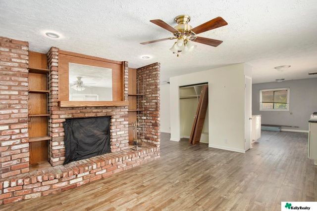 1850 E Bermuda Drive, Lincoln, NE 68506