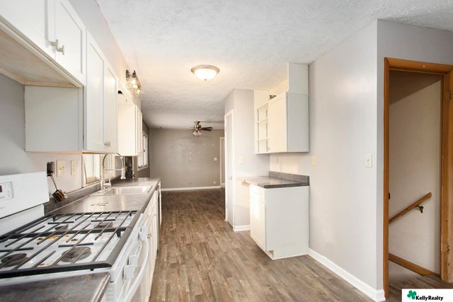 1850 E Bermuda Drive, Lincoln, NE 68506