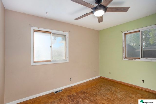 1850 E Bermuda Drive, Lincoln, NE 68506