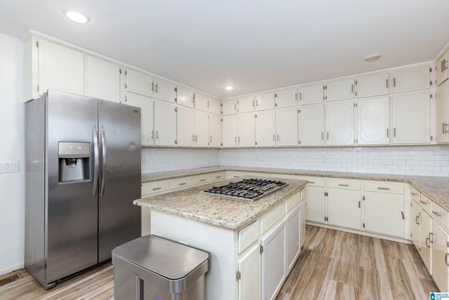 3400 LOCH RIDGE DRIVE, Hoover, AL 35216