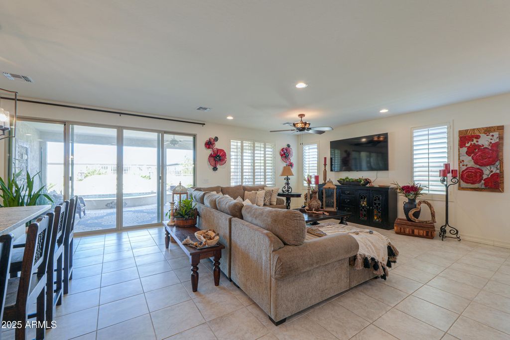 1238 W SILVER CREEK Lane, San Tan Valley, AZ 85140 — photo 5