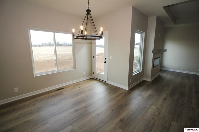 528 Woodsage Road, Seward, NE 68434