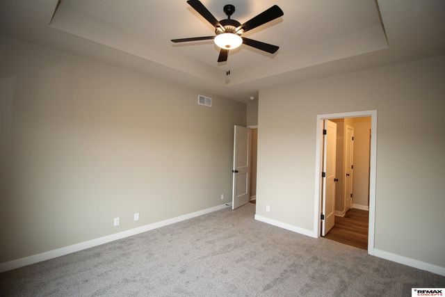 528 Woodsage Road, Seward, NE 68434