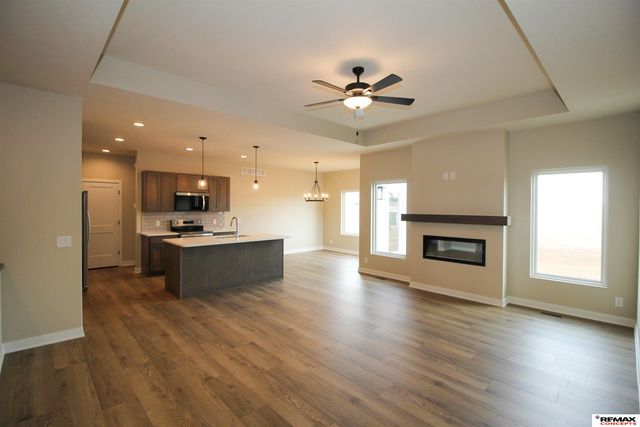 528 Woodsage Road, Seward, NE 68434