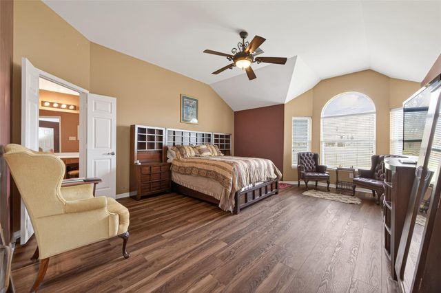 18810 Walden Forest Drive, Humble, TX 77346