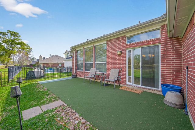 18810 Walden Forest Drive, Humble, TX 77346