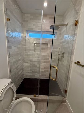 8045 Darby, Reseda, CA 91335