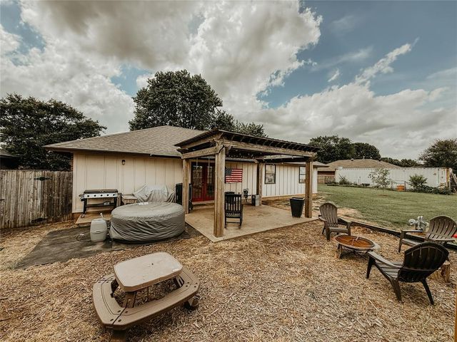610 SE 7th Street, Lexington, OK 73051