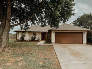 610 SE 7th Street, Lexington, OK 73051