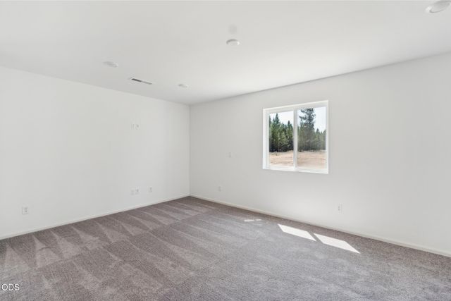 16665 Cottage Pine St, La Pine, OR 97739