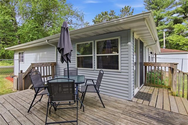 3206 Rosewood Lane, Eau Claire, WI 54703
