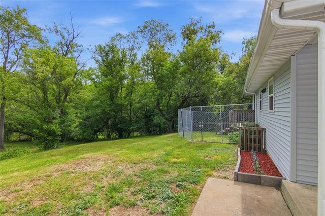 3206 Rosewood Lane, Eau Claire, WI 54703