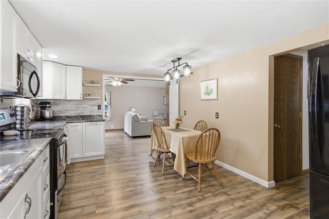 3206 Rosewood Lane, Eau Claire, WI 54703