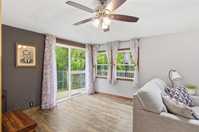 3206 Rosewood Lane, Eau Claire, WI 54703