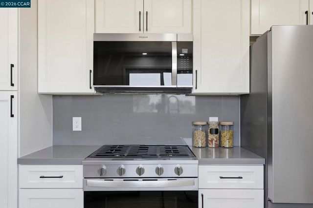 4295 Suzanne Dr, Pittsburg, CA 94565