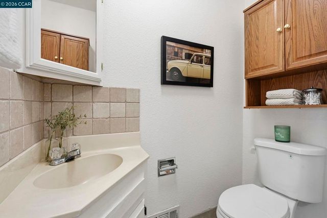4295 Suzanne Dr, Pittsburg, CA 94565