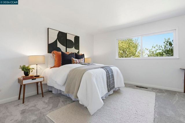 4295 Suzanne Dr, Pittsburg, CA 94565