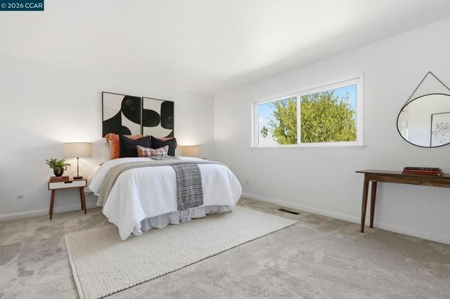 4295 Suzanne Dr, Pittsburg, CA 94565