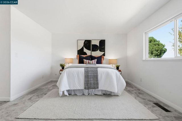 4295 Suzanne Dr, Pittsburg, CA 94565