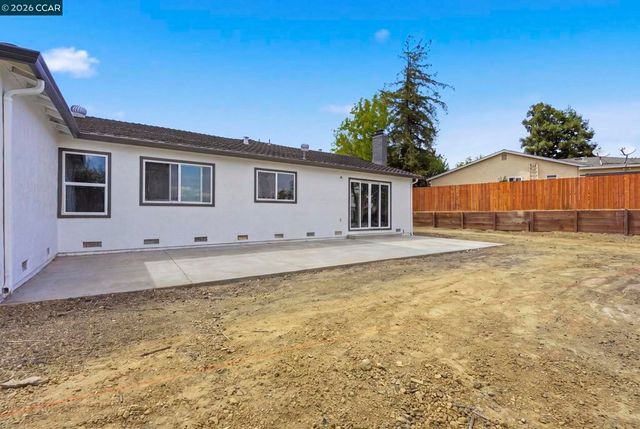 4295 Suzanne Dr, Pittsburg, CA 94565