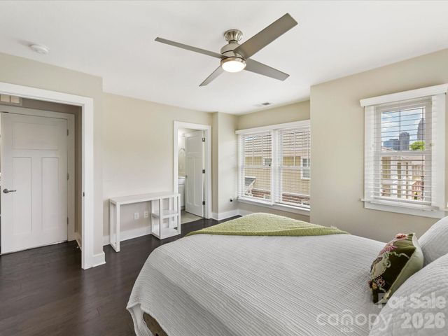 131 Grandin Road, Charlotte, NC 28208