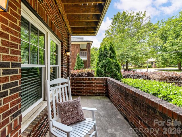 131 Grandin Road, Charlotte, NC 28208