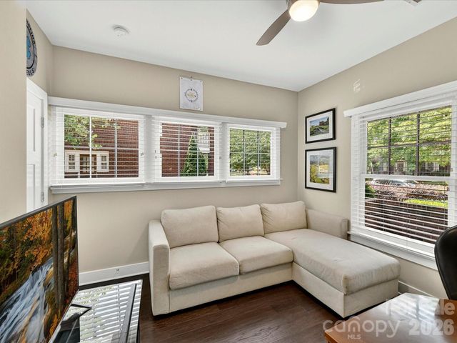 131 Grandin Road, Charlotte, NC 28208