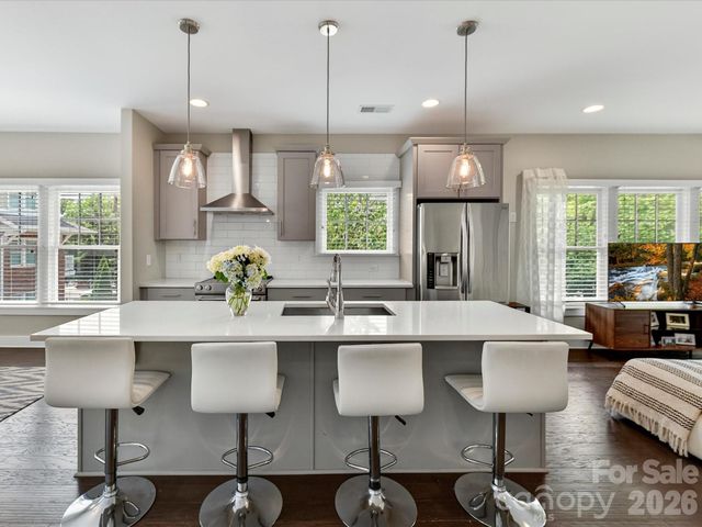 131 Grandin Road, Charlotte, NC 28208