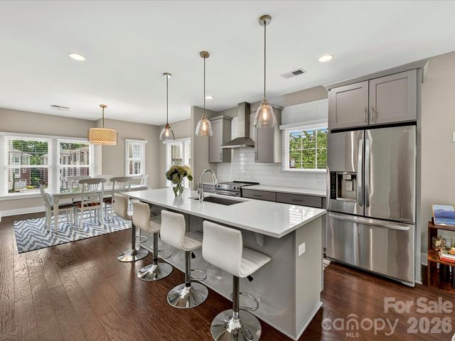 131 Grandin Road, Charlotte, NC 28208