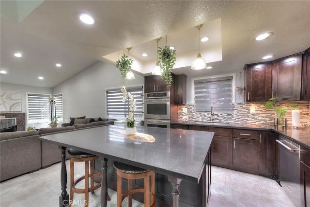 1537 Meadow Glen, Diamond Bar, CA 91765