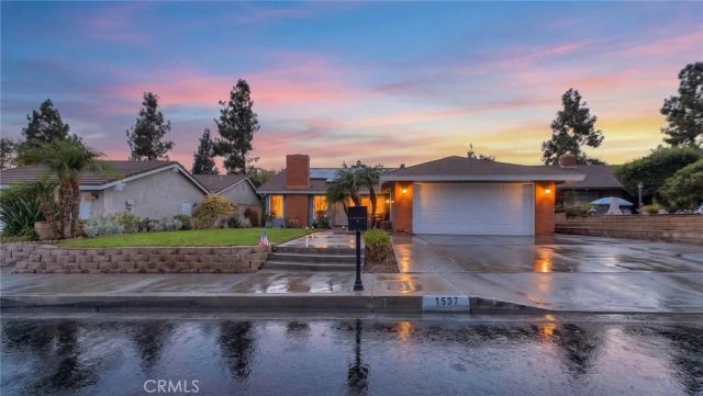 1537 Meadow Glen, Diamond Bar, CA 91765